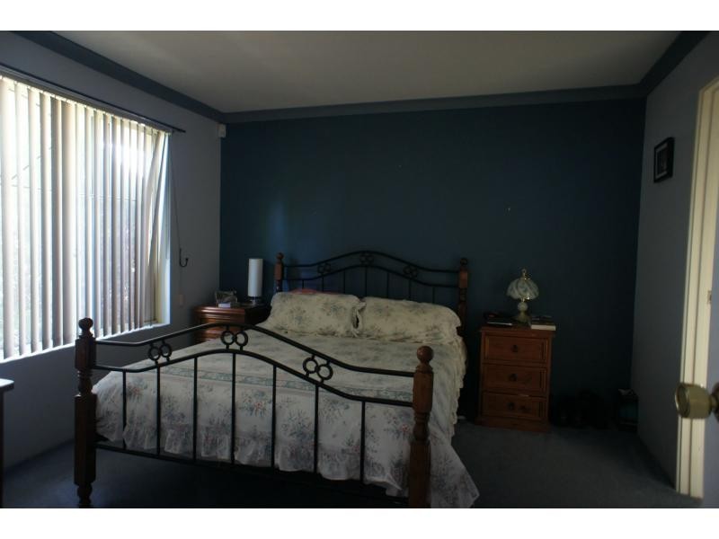 106 BERKLEY Road, Marangaroo WA 6064