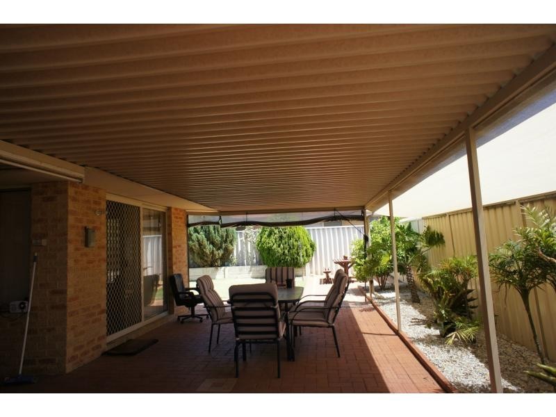 106 BERKLEY Road, Marangaroo WA 6064