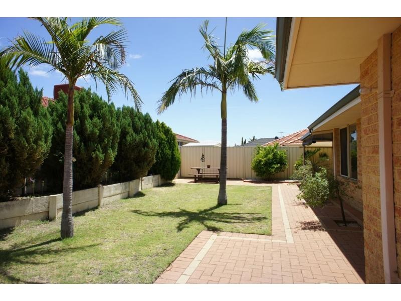 106 BERKLEY Road, Marangaroo WA 6064