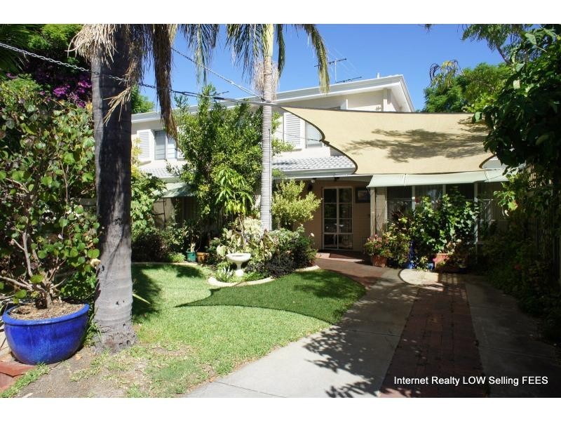 4/4 MONASH Avenue, Nedlands WA 6009