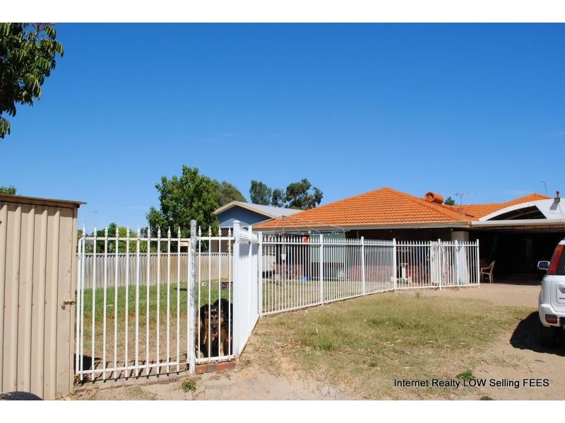 756 GREAT NORTHERN Highway, Herne Hill WA 6056