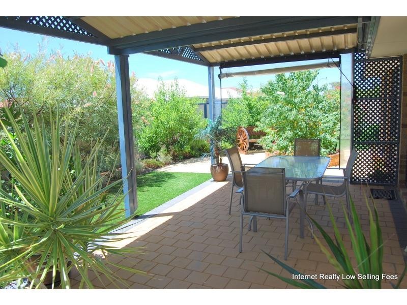 6 Gervase Avenue, Success WA 6164