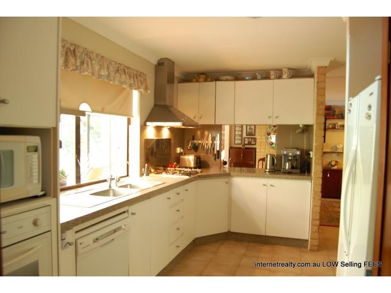 5 Chenard Street, Carine WA 6020