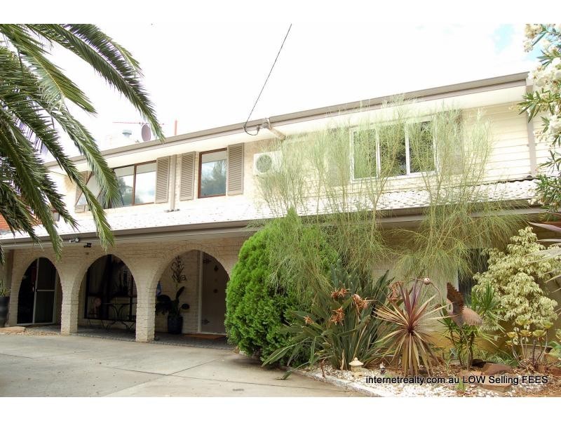 5 Chenard Street, Carine WA 6020