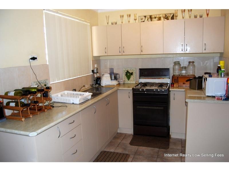 10 BROOKDALE Road, Armadale WA 6112