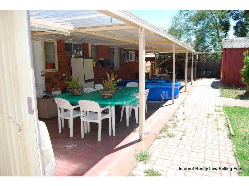 10 BROOKDALE Road, Armadale WA 6112