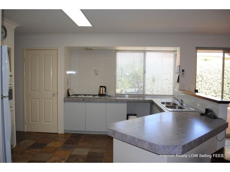 15 Mersin Drive, Mindarie WA 6030