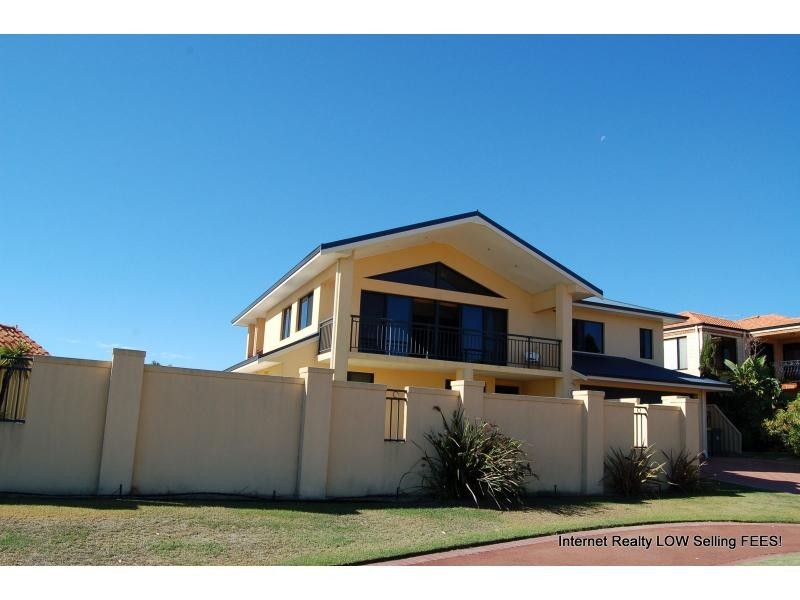 494 Shenton Avenue, Iluka WA 6028