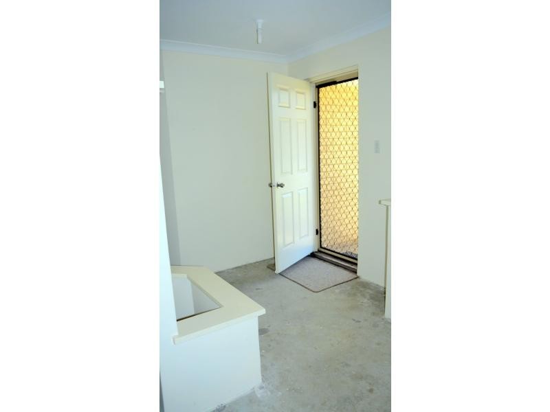 87 Tijuana Road, Brookdale WA 6112