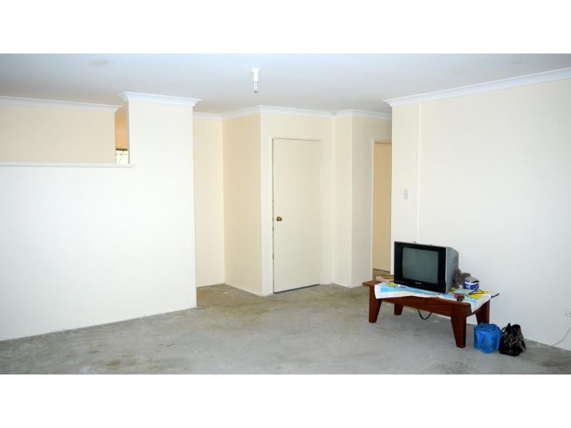 87 Tijuana Road, Brookdale WA 6112