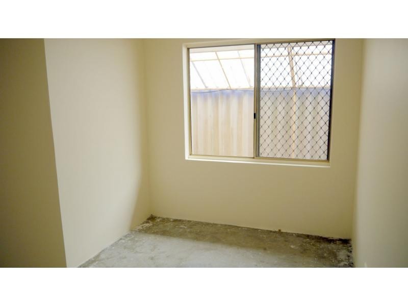 87 Tijuana Road, Brookdale WA 6112