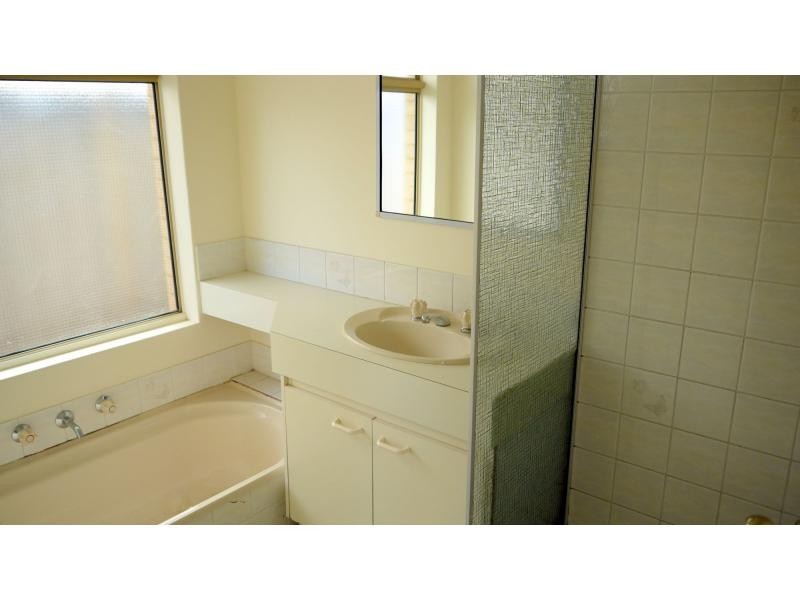 87 Tijuana Road, Brookdale WA 6112