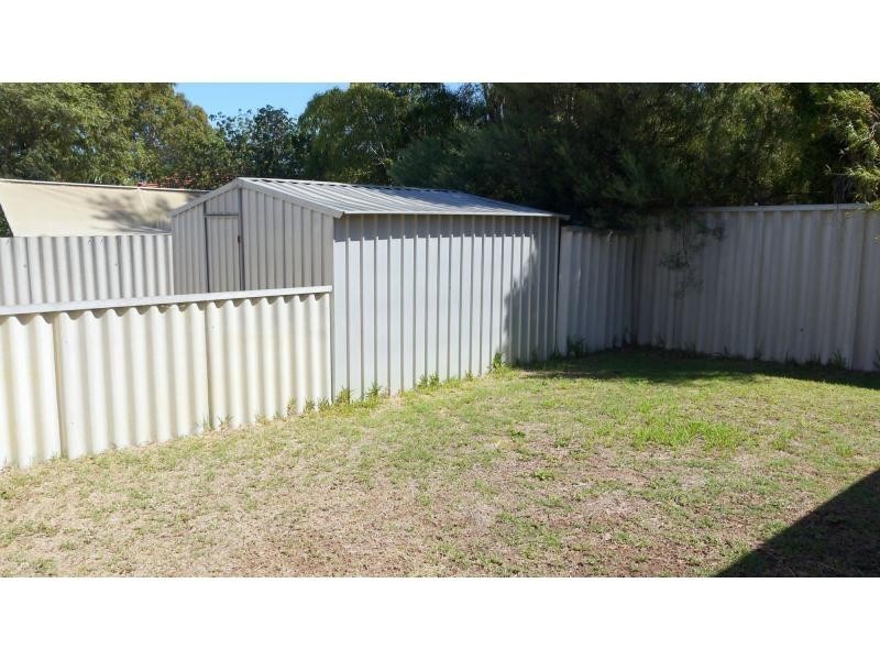 87 Tijuana Road, Brookdale WA 6112