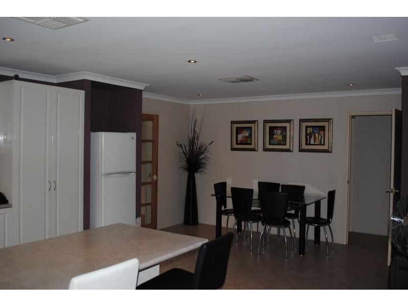 22 Gaby Way, Marangaroo WA 6064