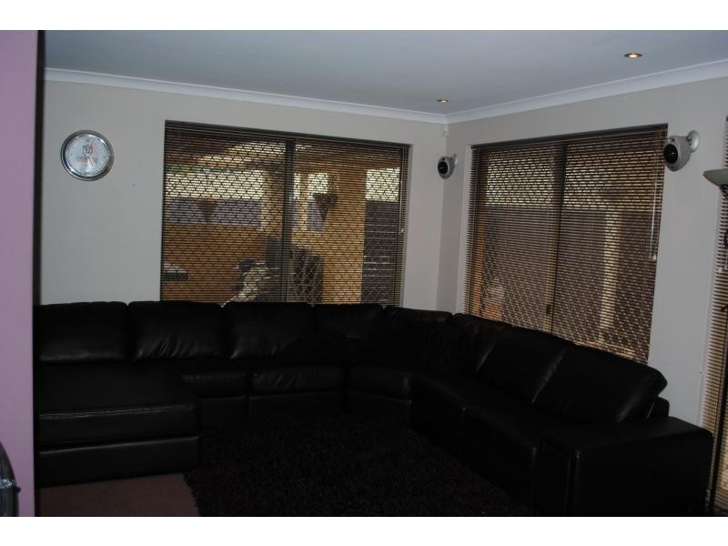 22 Gaby Way, Marangaroo WA 6064