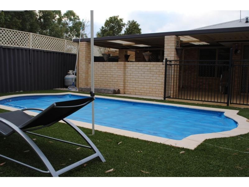 22 Gaby Way, Marangaroo WA 6064