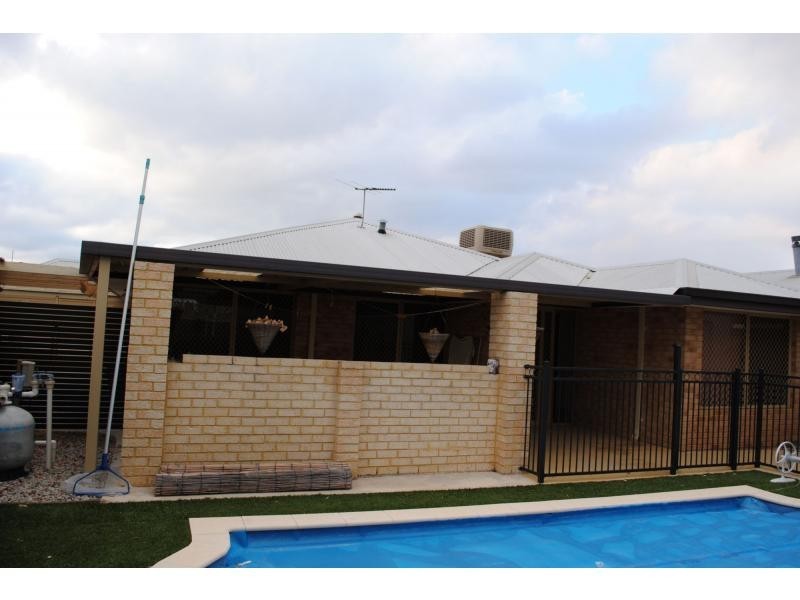 22 Gaby Way, Marangaroo WA 6064