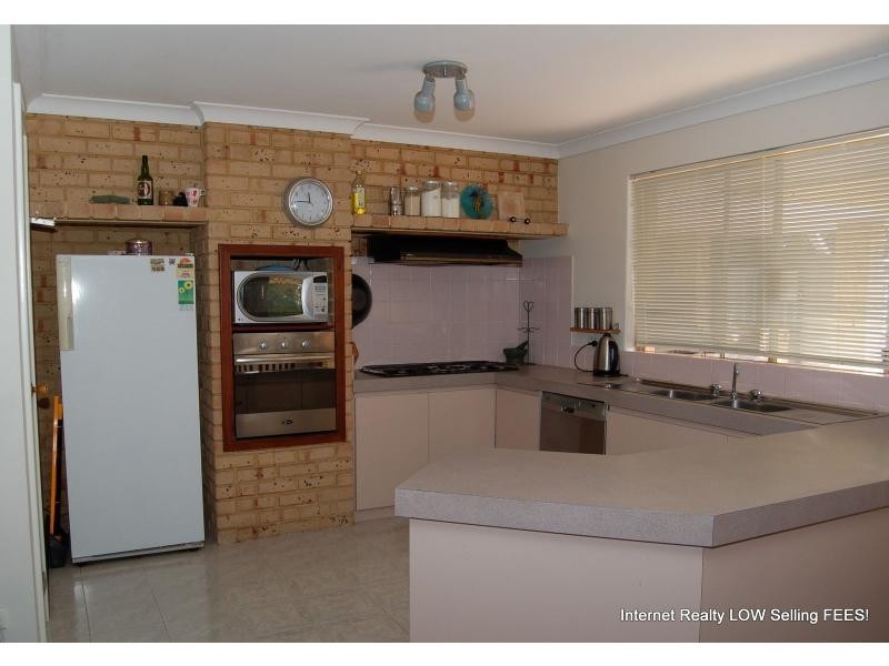 34 Dalmain Street, Kingsley WA 6026