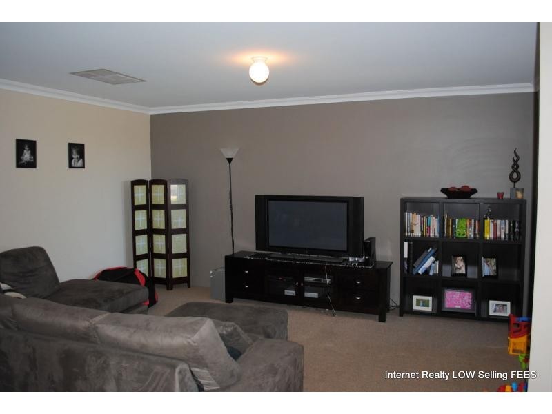 1 Odiham Way, Butler WA 6036