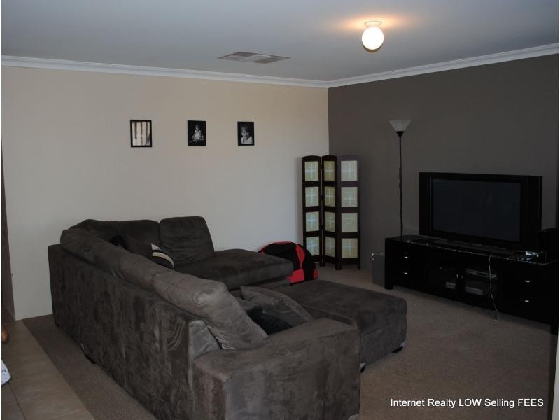 1 Odiham Way, Butler WA 6036