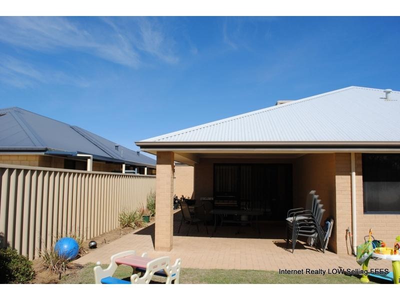 1 Odiham Way, Butler WA 6036