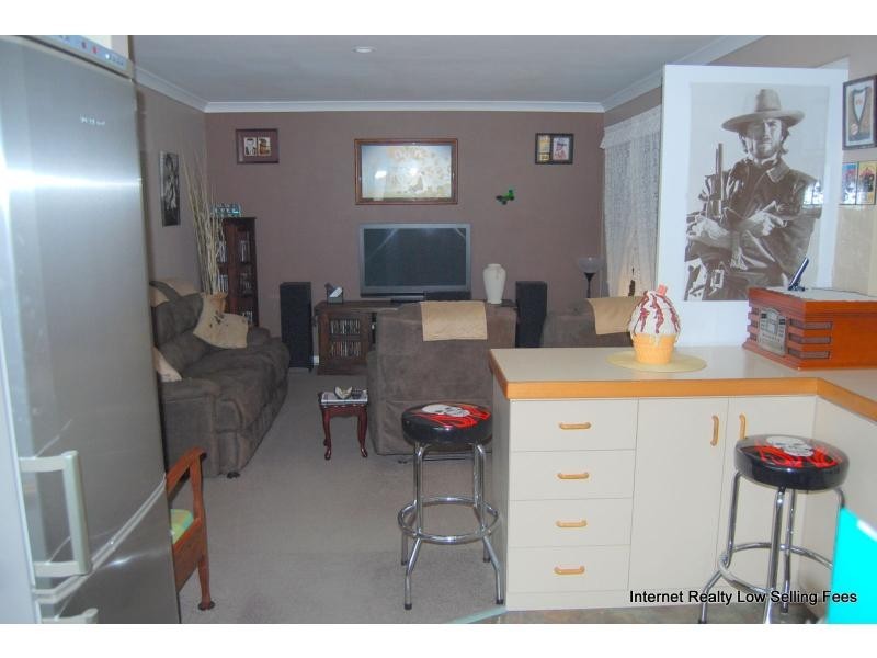 5 Dollis Way, Camillo WA 6111