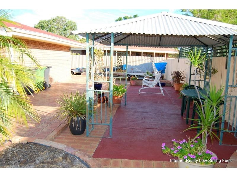 5 Dollis Way, Camillo WA 6111