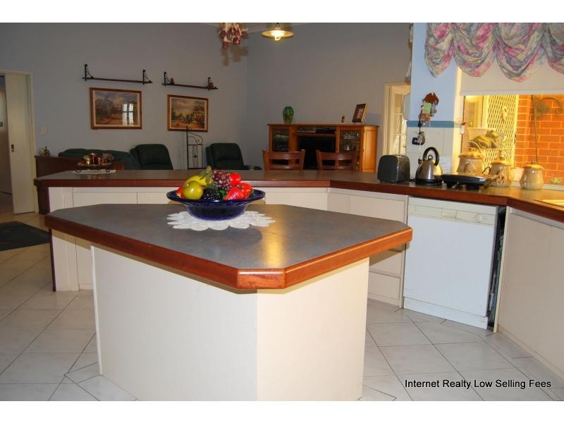 22 Fairmount Close, ST PAUL ESTATE, Bibra Lake WA 6163