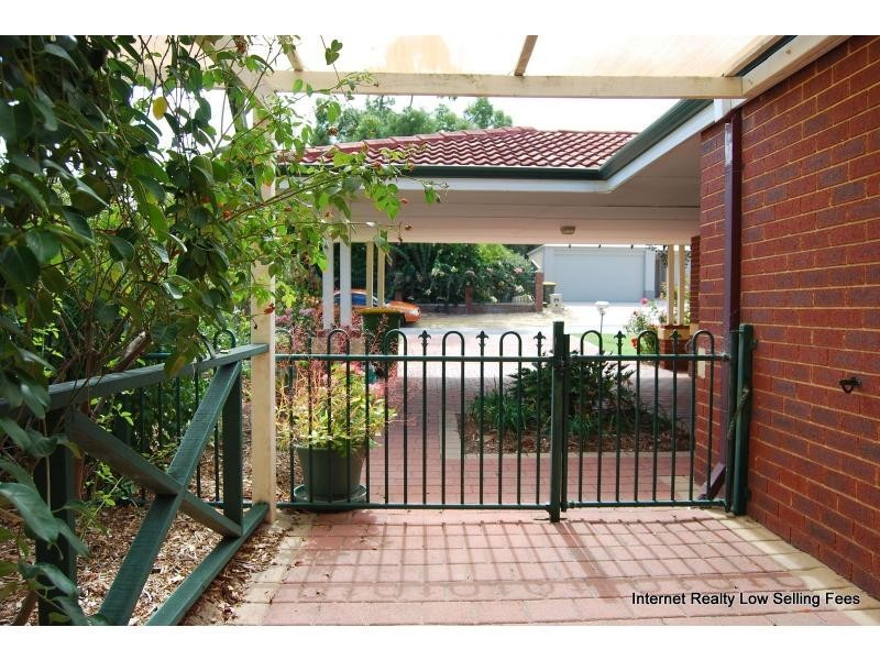 22 Fairmount Close, ST PAUL ESTATE, Bibra Lake WA 6163