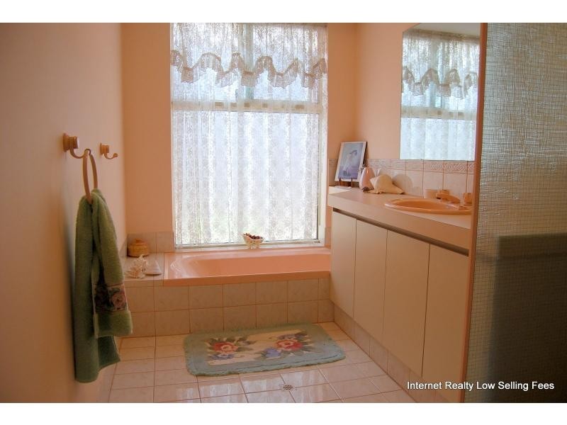 22 Fairmount Close, ST PAUL ESTATE, Bibra Lake WA 6163