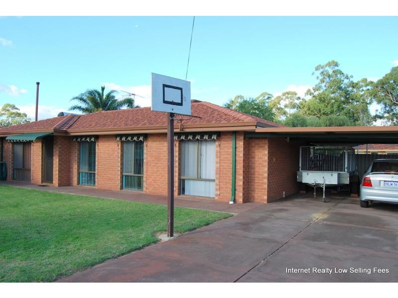 3 Dyson Court, Camillo WA 6111