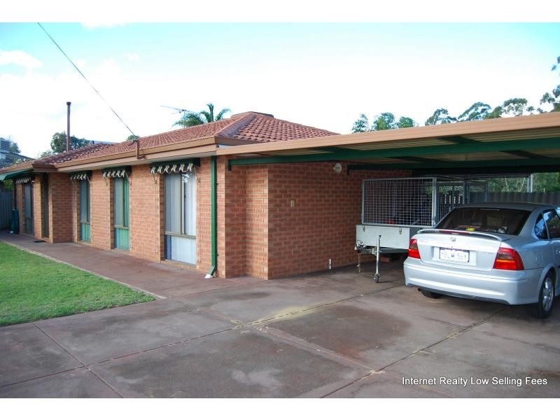 3 Dyson Court, Camillo WA 6111