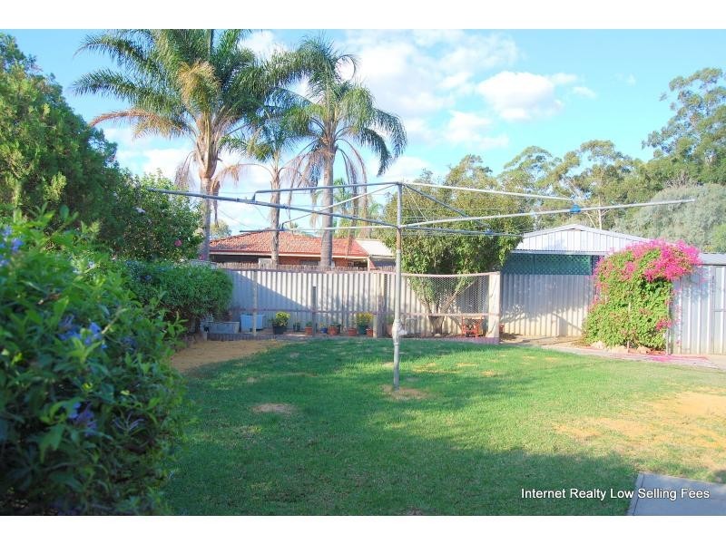 3 Dyson Court, Camillo WA 6111