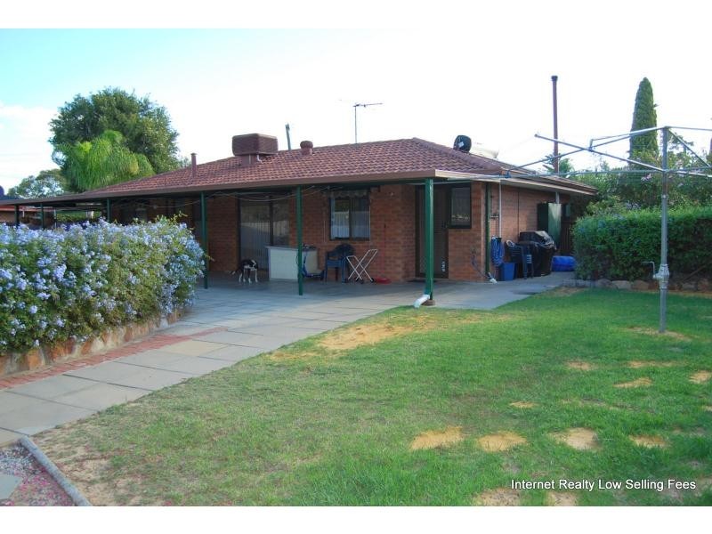3 Dyson Court, Camillo WA 6111