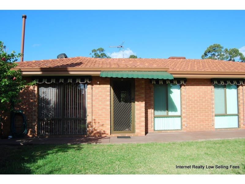3 Dyson Court, Camillo WA 6111