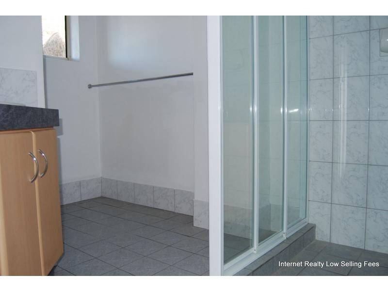 22b Valley Road, Halls Head WA 6210