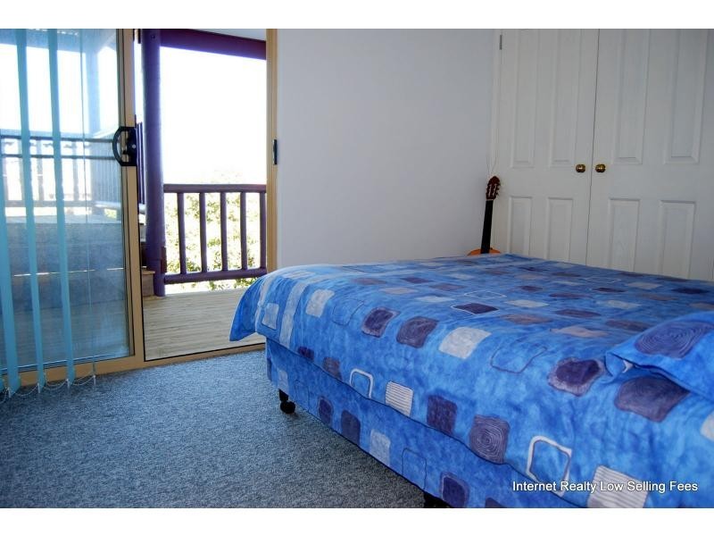 22b Valley Road, Halls Head WA 6210