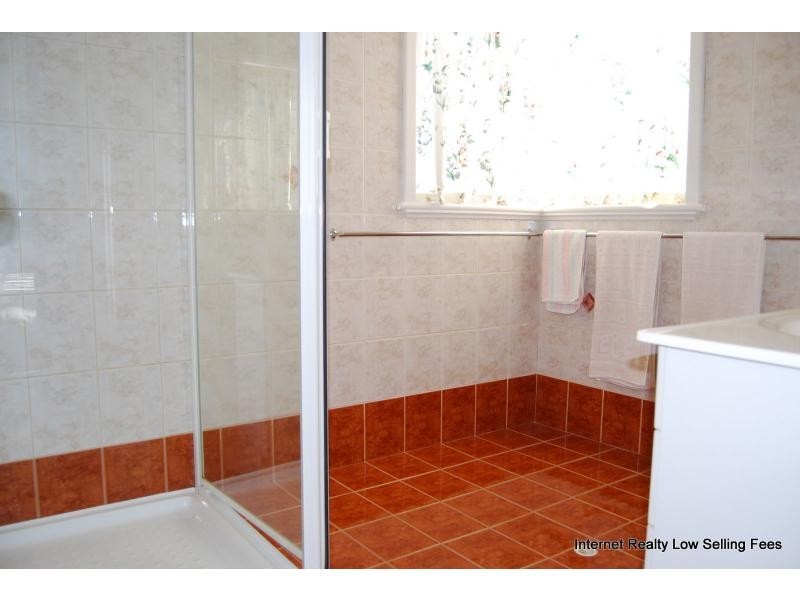 22b Valley Road, Halls Head WA 6210