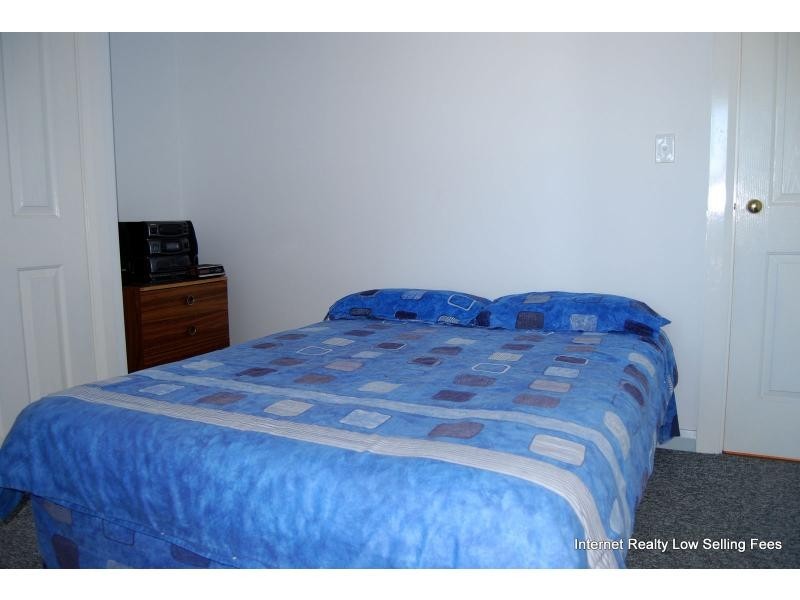 22b Valley Road, Halls Head WA 6210