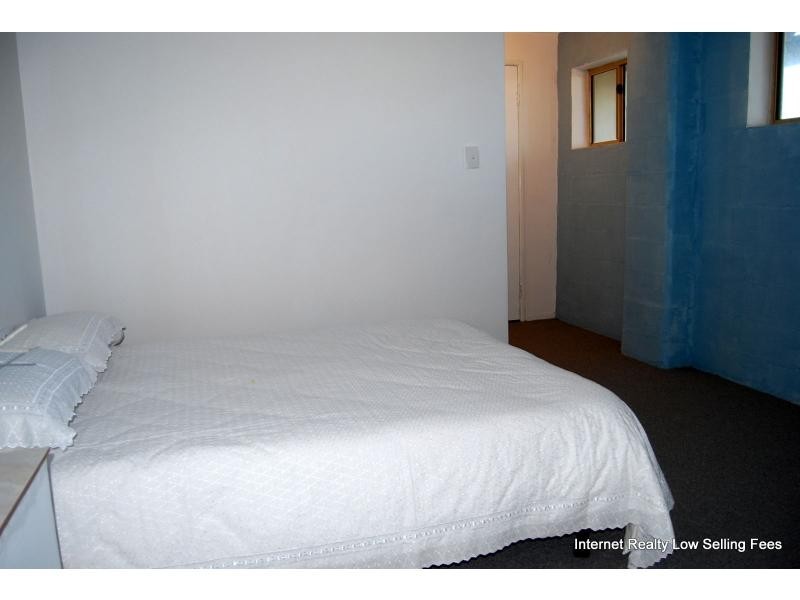 22b Valley Road, Halls Head WA 6210