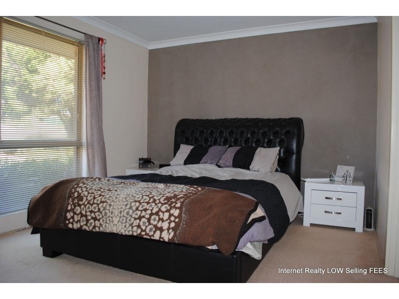 3 Thaxted Place, Swan View WA 6056