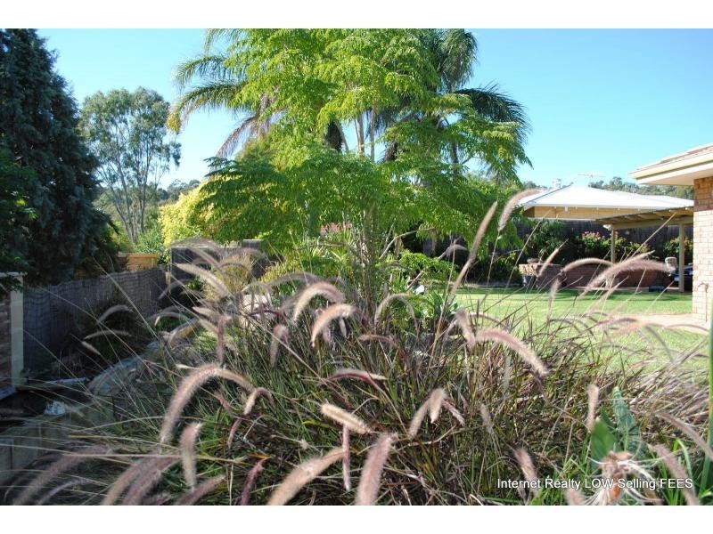 3 Thaxted Place, Swan View WA 6056