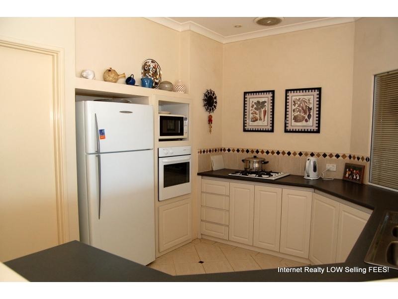 68 Carwoola Circle, Carramar WA 6031