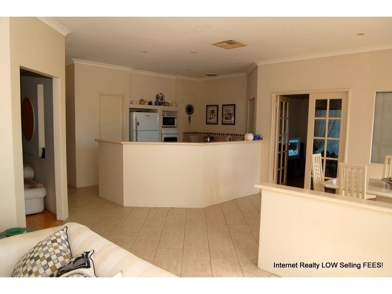68 Carwoola Circle, Carramar WA 6031