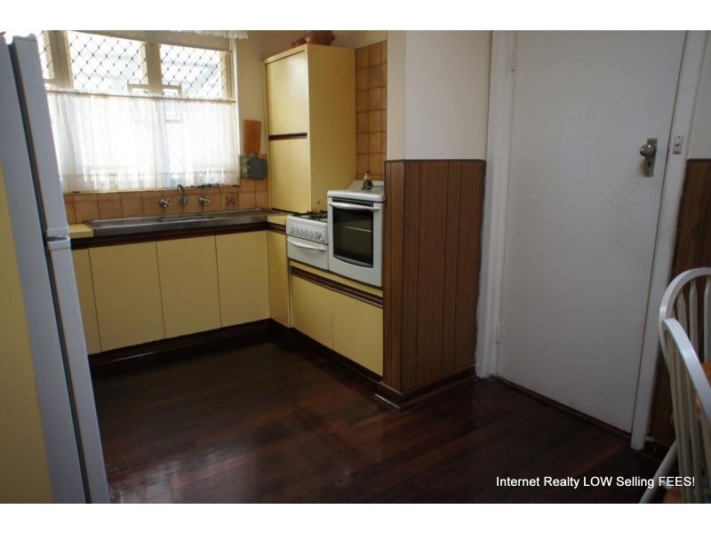 176 Balga Avenue, Balga WA 6061