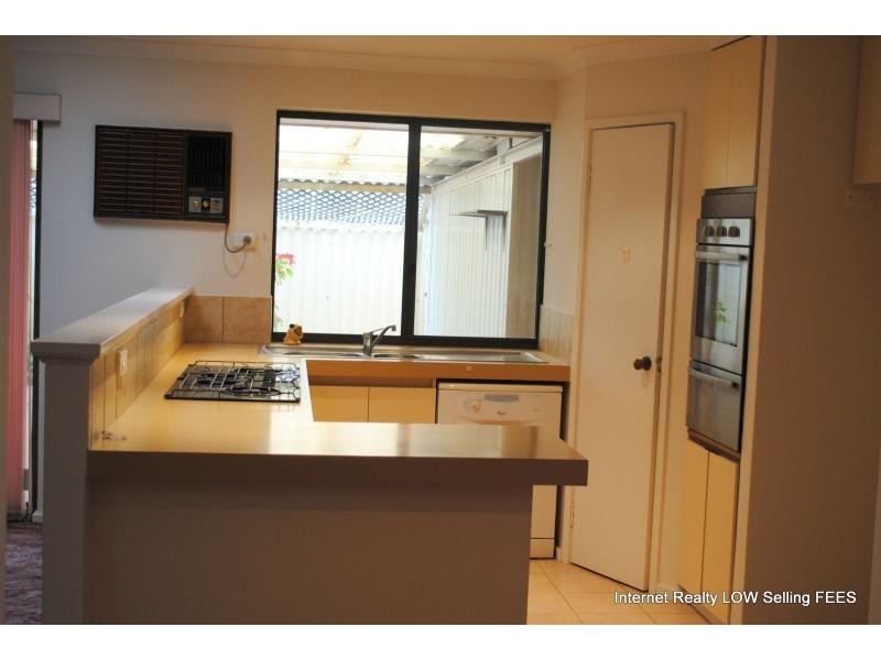 13 Mackay Way, Hillarys WA 6025