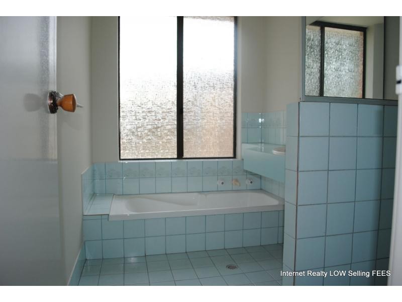 13 Mackay Way, Hillarys WA 6025