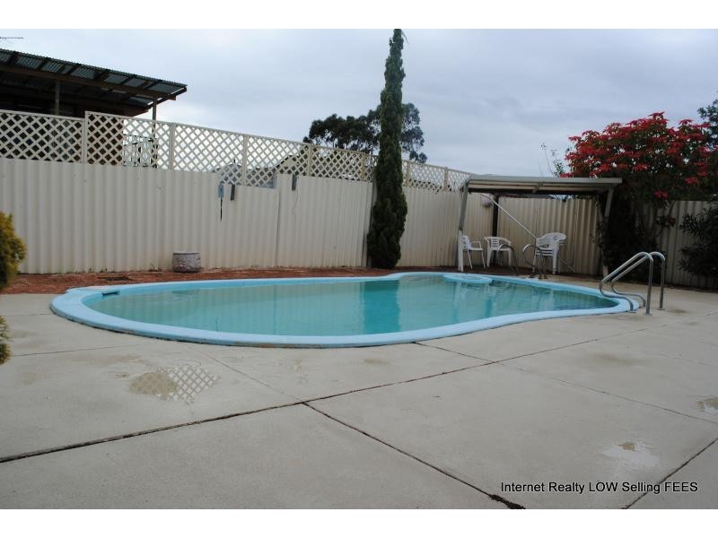 13 Mackay Way, Hillarys WA 6025