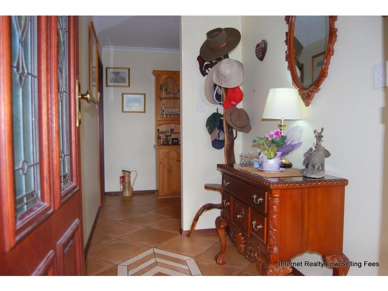 3 Tower Road, Roleystone WA 6111