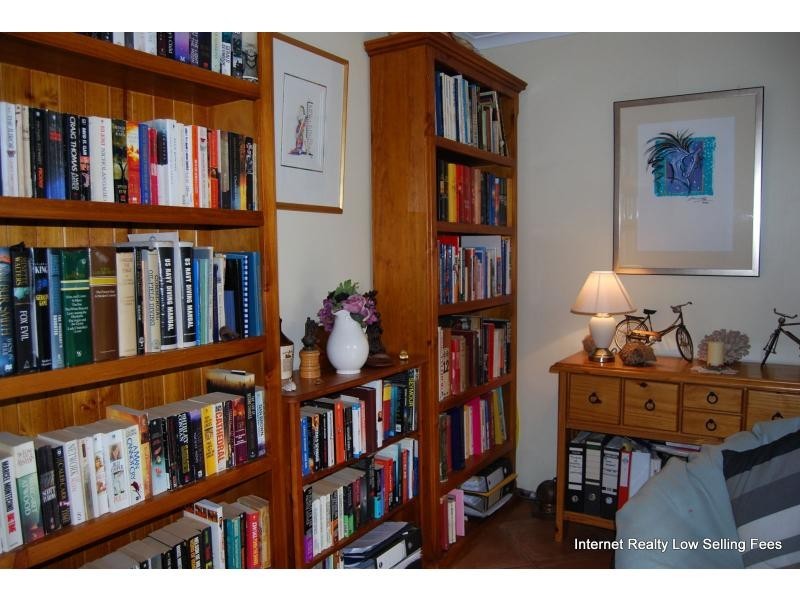 3 Tower Road, Roleystone WA 6111